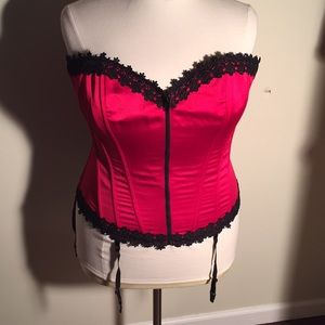 🔥1 hour sale 🔥Red Valentine Bustier💋